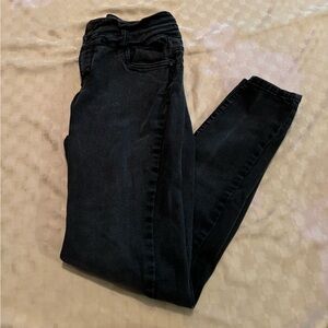 4/$20. Black Ibiza Jeans. Refuge Denim. Size 9